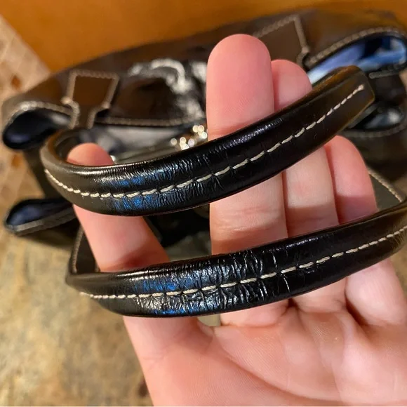 EUC Coach Black kisslock shoulder bag - Picture 4 of 11